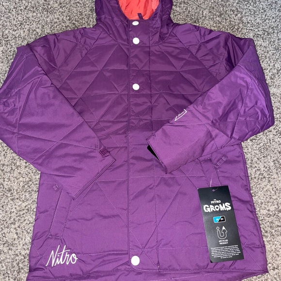 Brand New w/tags Girls Nitro jacket - Picture 1 of 10